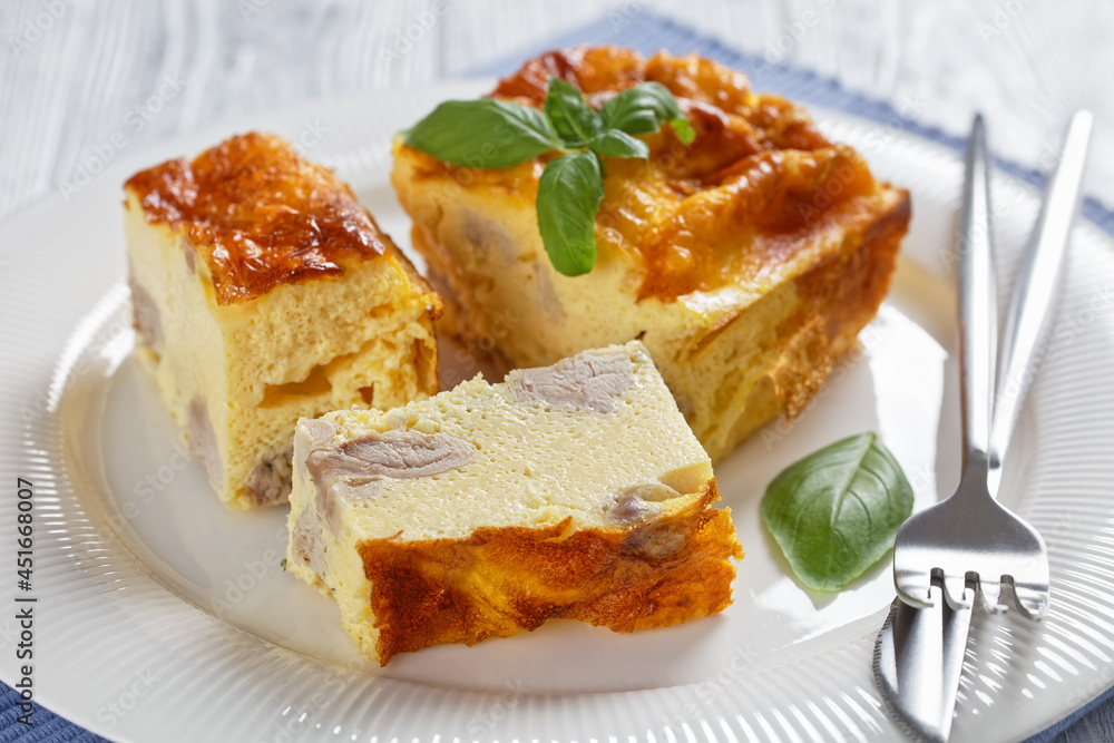 chicken breast and egg bake, chicken meat omelette