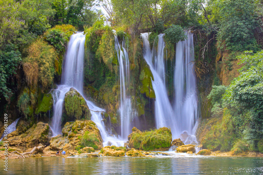 Fototapeta premium waterfall in the forest