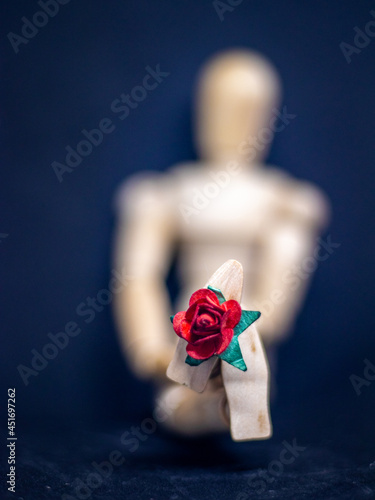 rose and mannequin 