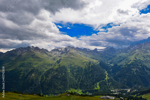 Die Verwallgruppe in Tirol, Österreich photo