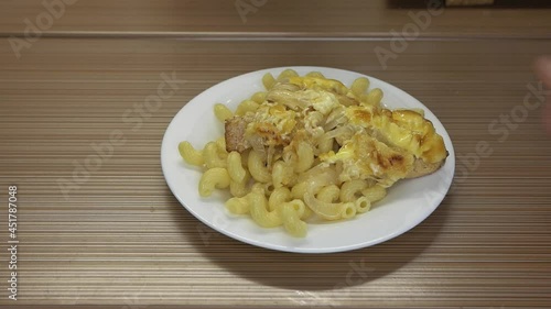 Wallpaper Mural demonstrating a ready-made pasta dish with chicken and cheese on a plate Torontodigital.ca