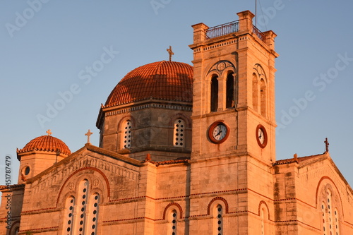 Fototapeta Naklejka Na Ścianę i Meble -  palaces and streets at sunset in Aegina in Greece