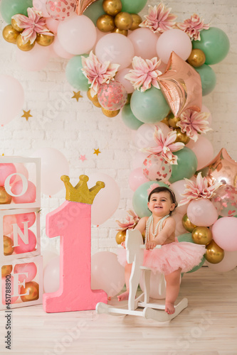 First birthday party for girl. Pink  decor
