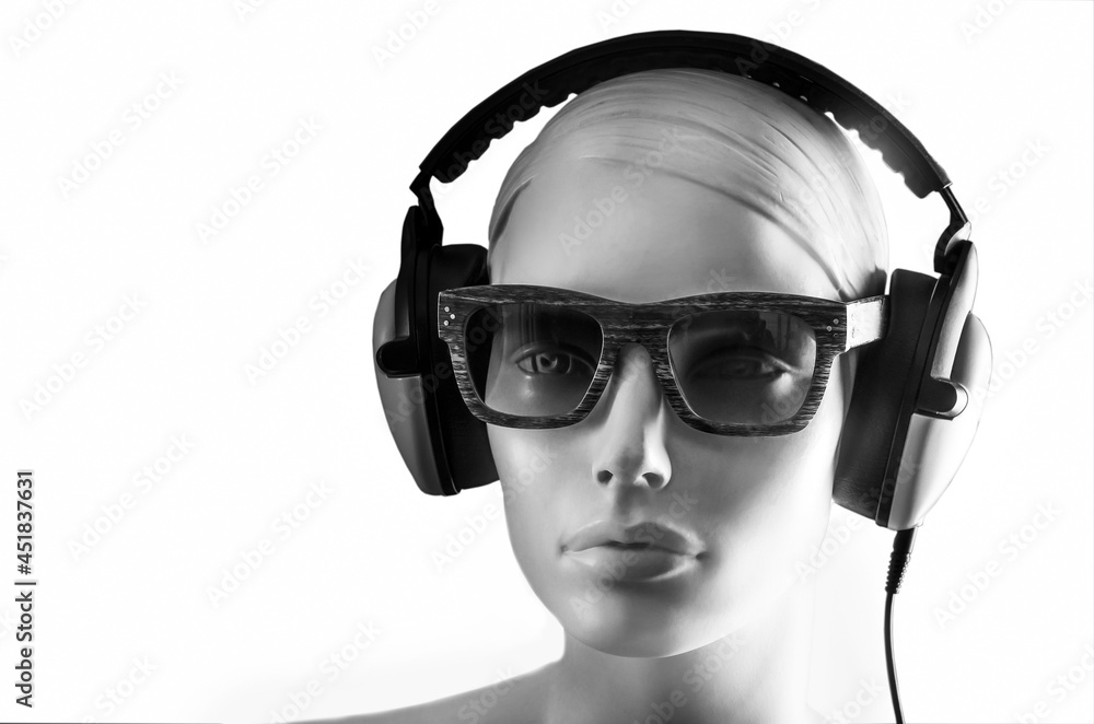 mannequin head in headphones mannequin head in headphones