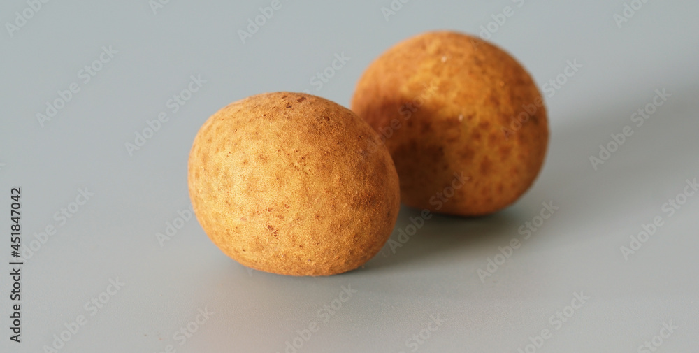 Fototapeta premium fresh longan isolated background. Asian fruit