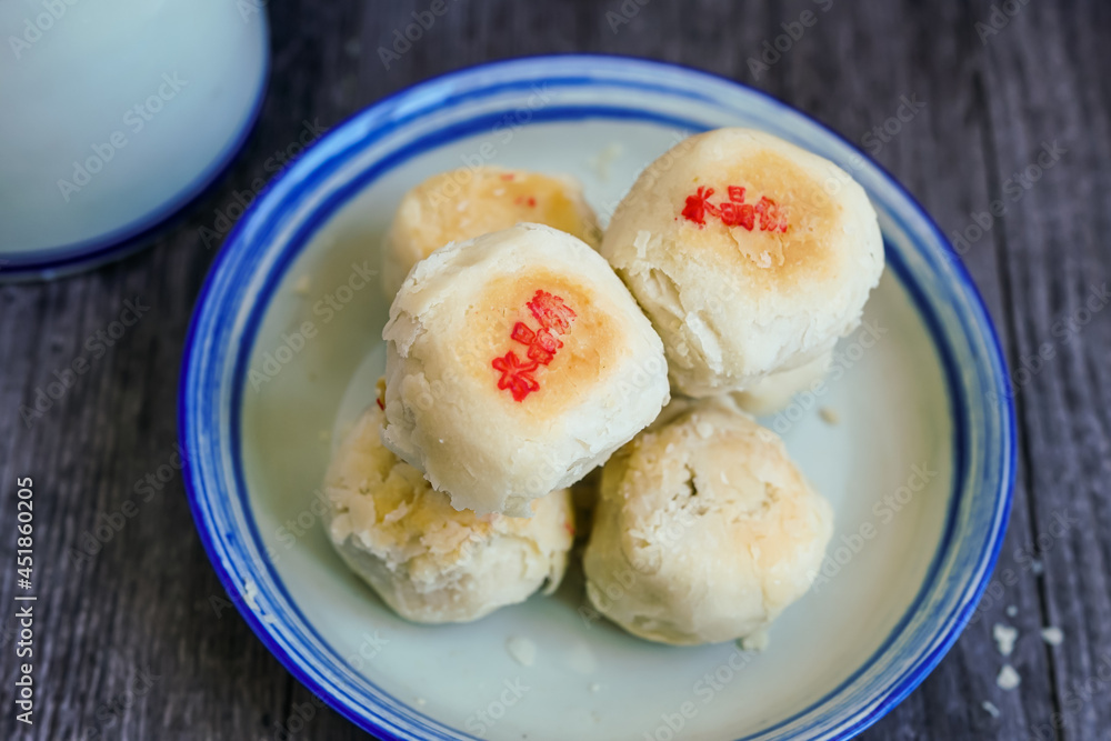 Chinese dessert shortbread,delicious dried pies Chinese dessert shortbread,delicious dried pies