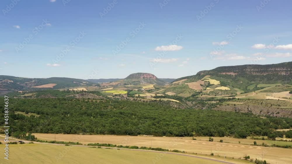 survol du viaduc de Millau et du Larzac survol du viaduc de Millau et du Larzac