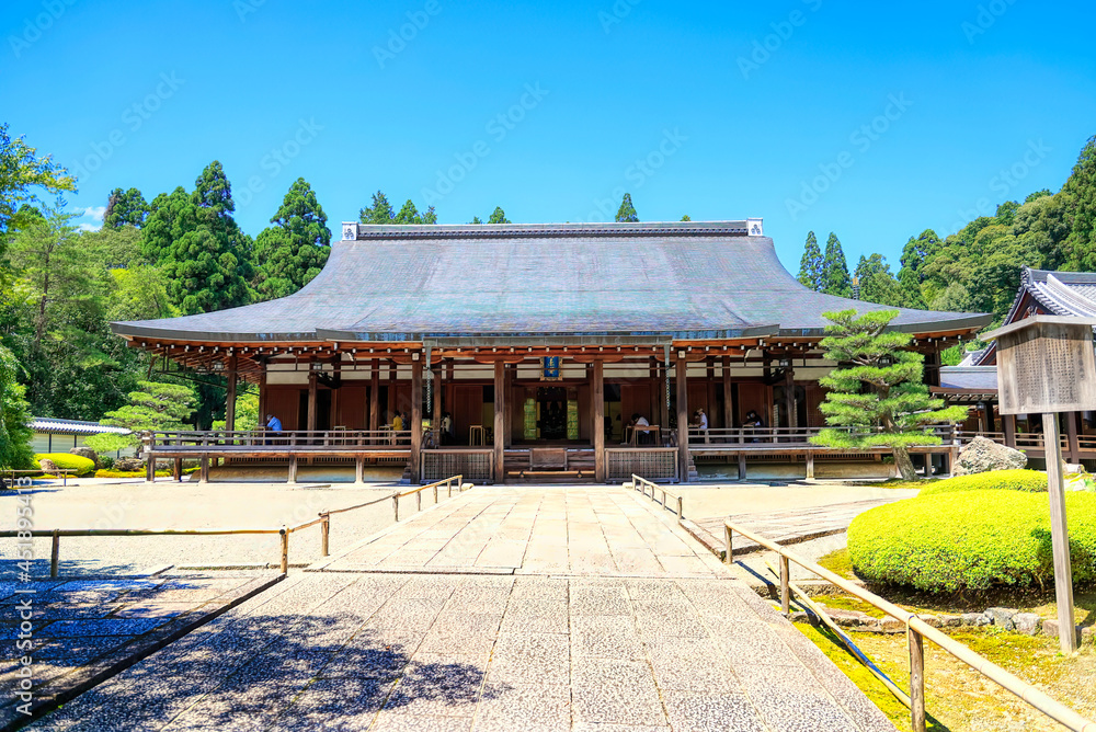 京都、西芳寺（苔寺）のお堂 Stock Photo | Adobe Stock