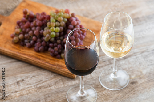 ワイン ワイングラス ワインとブドウ