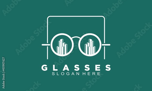 Elegant city glasses logo design