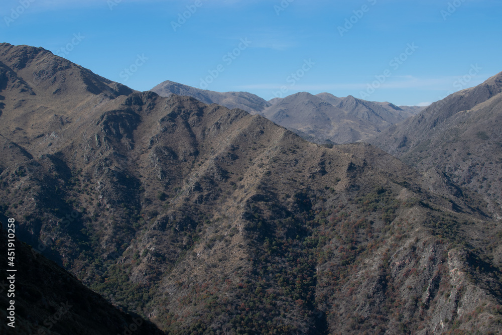 CERRO O MONTAÑA 