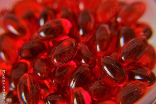 Cuadro en lienzo Krill oil capsules background