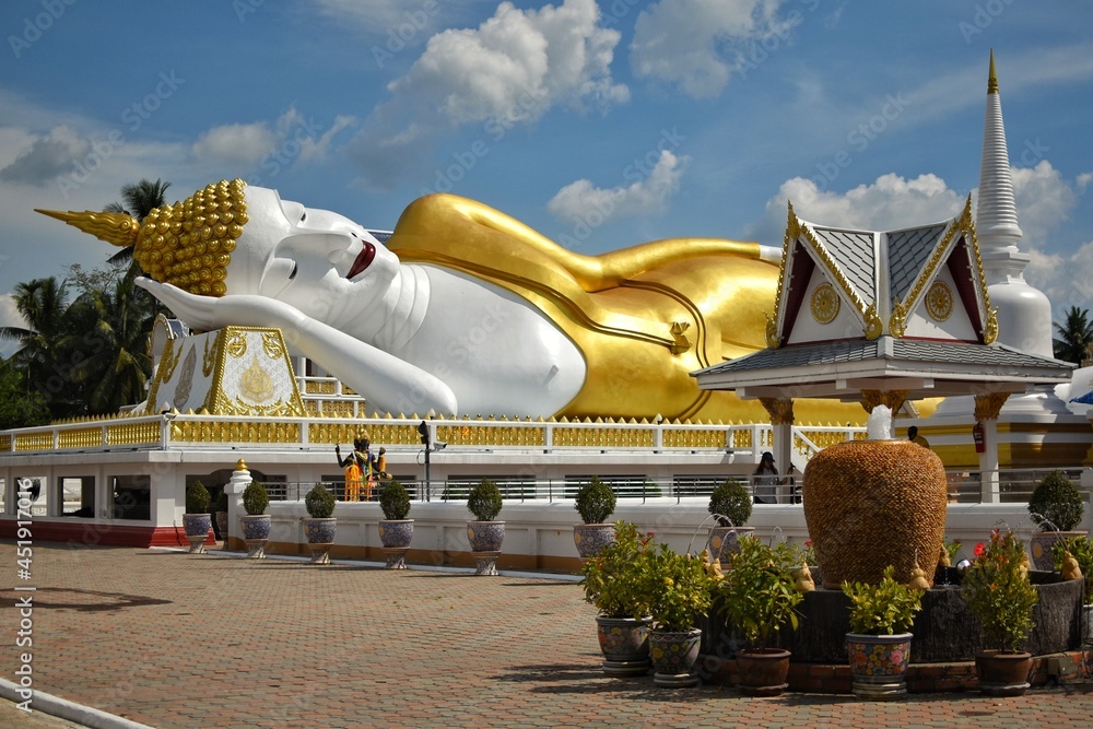Wat That Noi is a buddhism temple, Featured in the large white pagoda. Located in Nakhon Si Thammarat province, THAILAND.