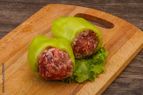 Raw stuffed bell pepper with meat