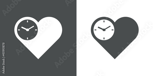 Tiempo de amor. Logotipo silueta de corazón con esfera de reloj pequeño en fondo gris y fondo blanco