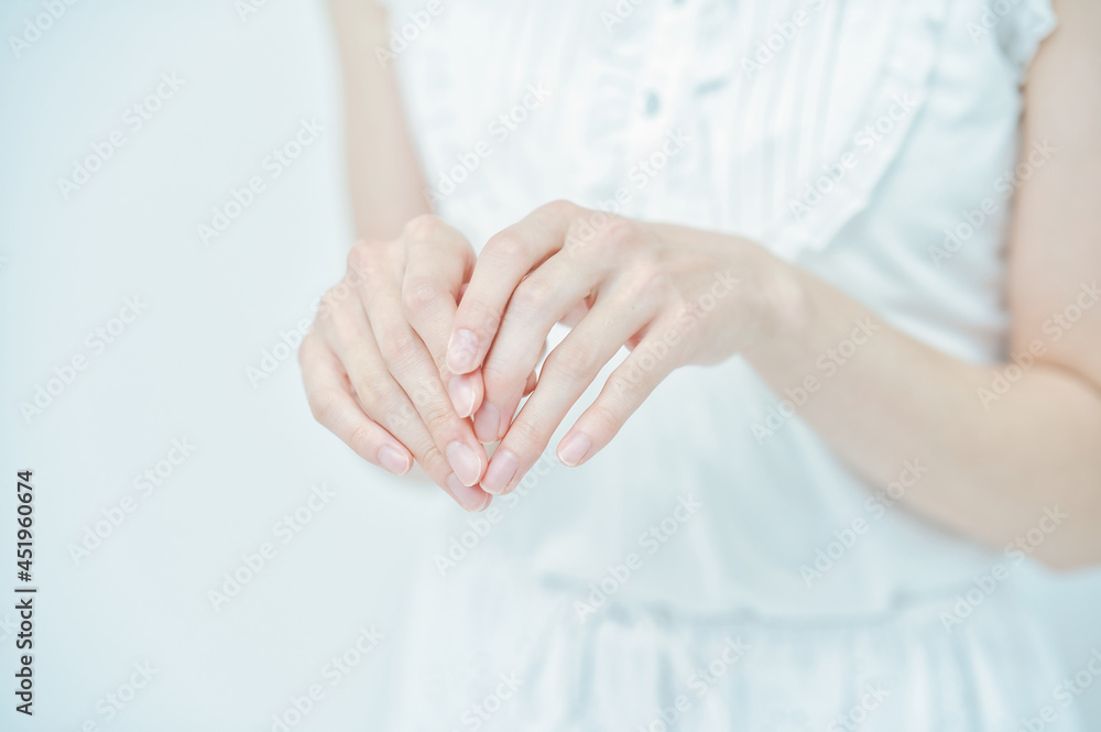 Fototapeta premium 女性の手