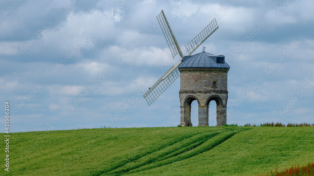 Obraz premium Chesterton Windmill near Warwick, UK