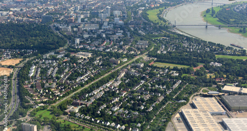 blick auf düsseldorf von oben