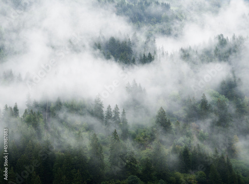 Nebel in den Bergen © Alexander