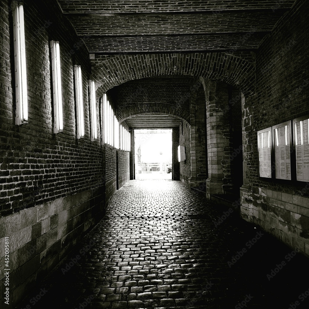 Doorgaang naar het stadhuis van kortrijk Doorgaang naar het stadhuis van kortrijk
