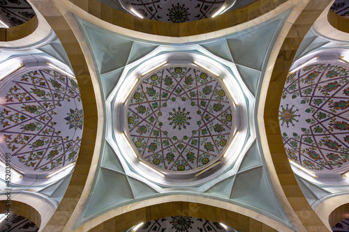 Domed ceiling of Alisher Navoi Metro station named after the muslim poet of same name, in Tashkent, Uzbekistan photo