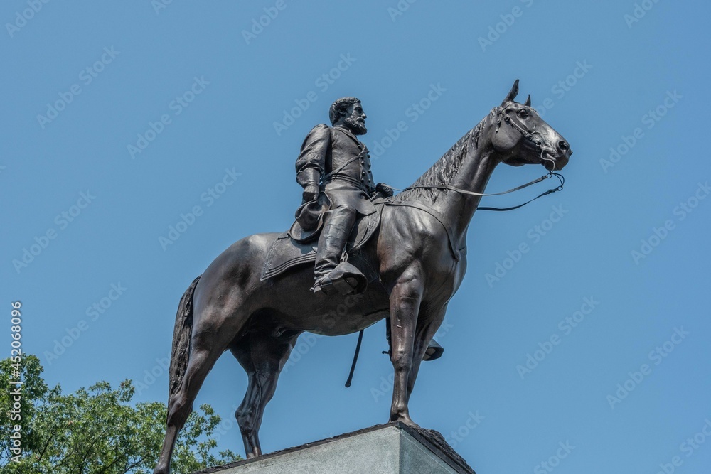 Statue of Robert E Lee and Traveler, Gettysburg National Military Park, Pennsylvania, USA Statue of Robert E Lee and Traveler, Gettysburg National Military Park, Pennsylvania, USA