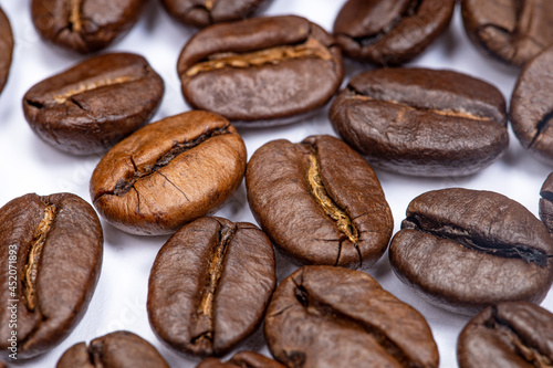 Coffee beans with a uniform color