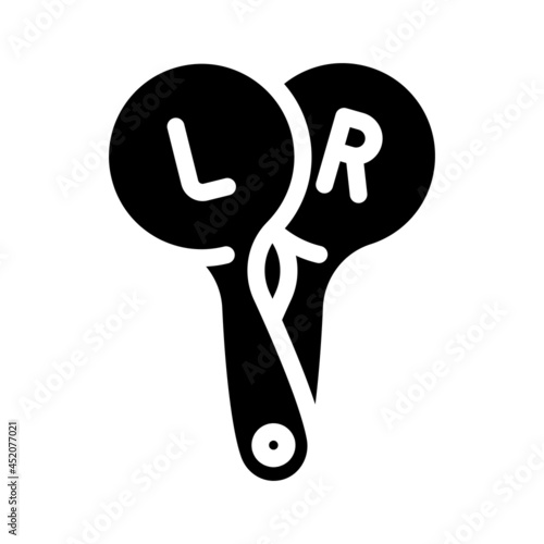 shoulder blades ophthalmology glyph icon vector. shoulder blades ophthalmology sign. isolated contour symbol black illustration