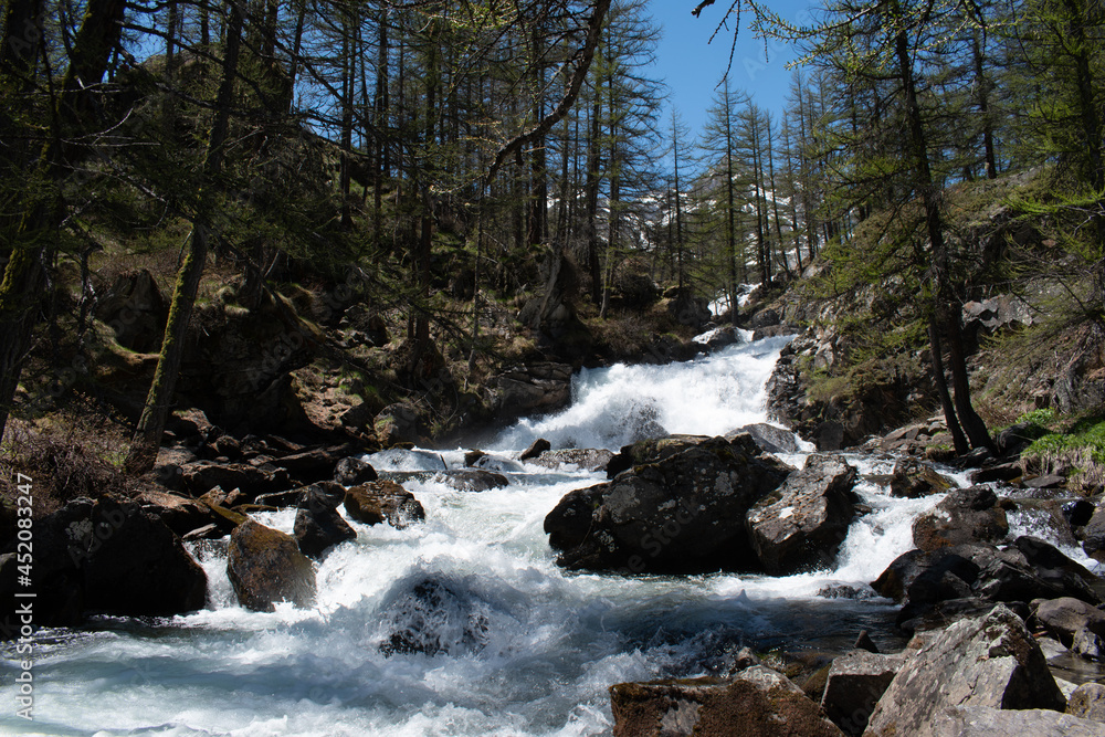 eau vive, cascade eau vive, cascade
