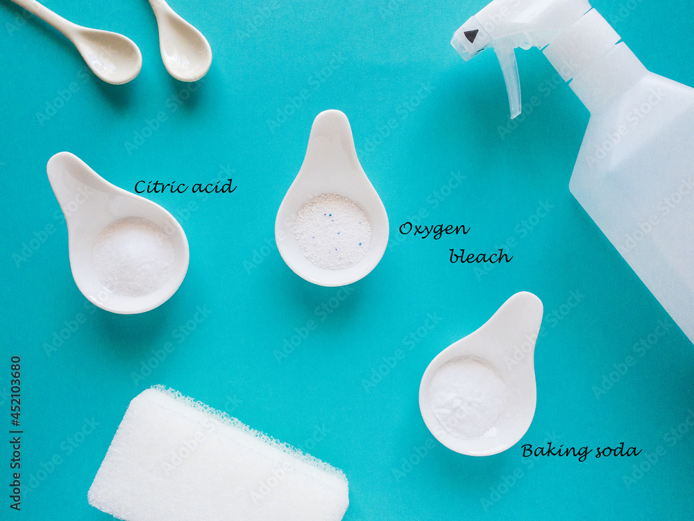 重曹 クエン酸 酸素系漂白剤でお掃除水色背景 Stock Photo Adobe Stock