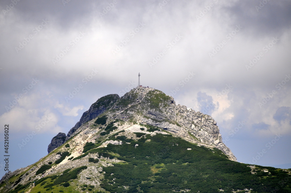 Fototapeta premium Giewont, Tatry Zachodnie, Tatrzański Park Narodowy, góry, 
