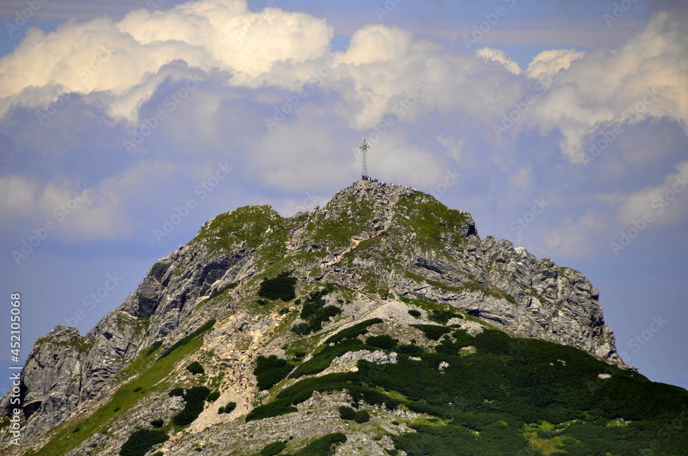 Fototapeta premium Giewont, Tatry Zachodnie, Tatrzański Park Narodowy, góry,