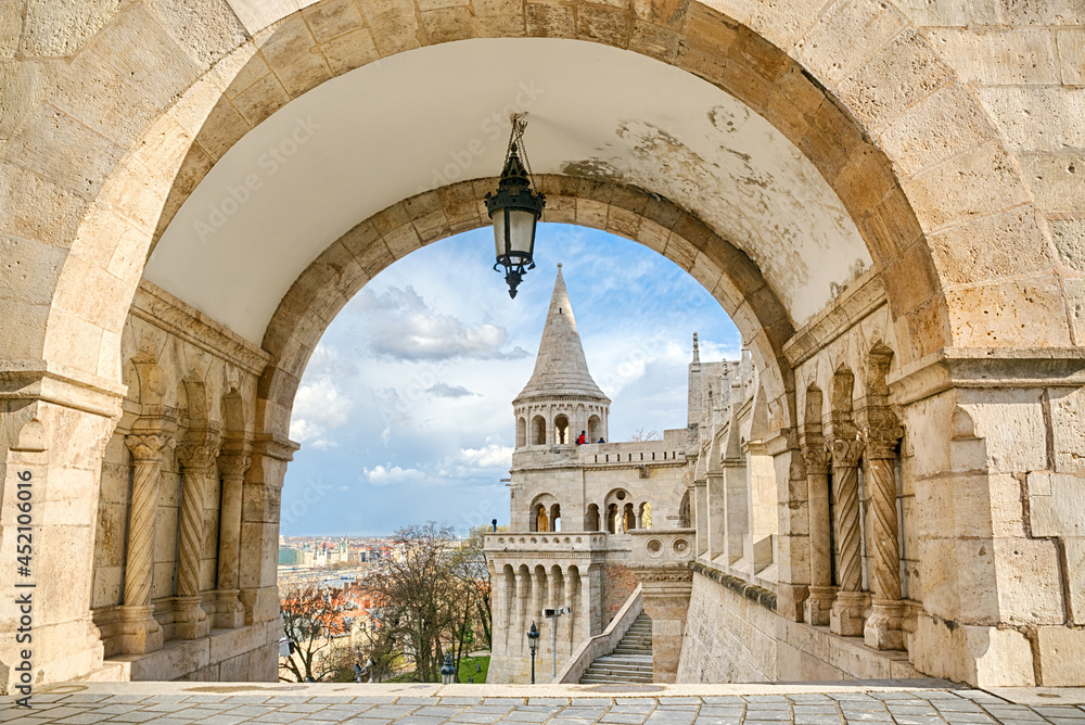 Fisherman's bastion arch view