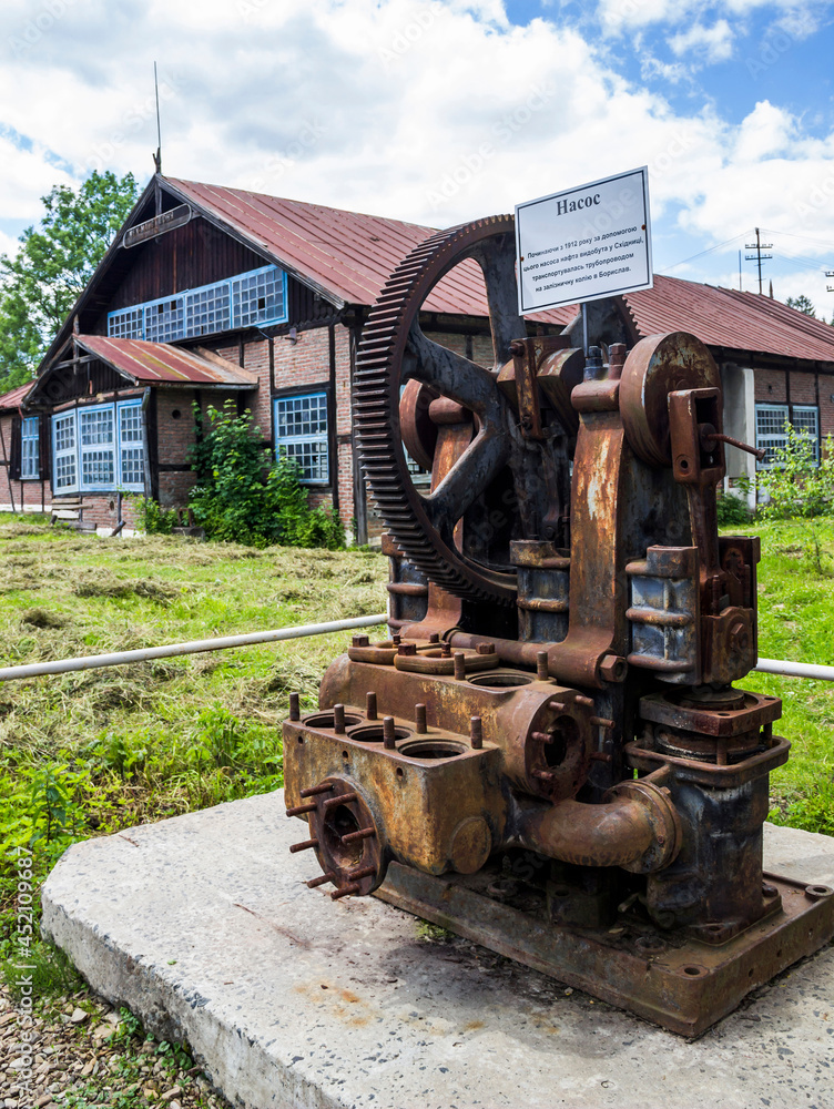 old hydraulic pump of 1900s old hydraulic pump of 1900s