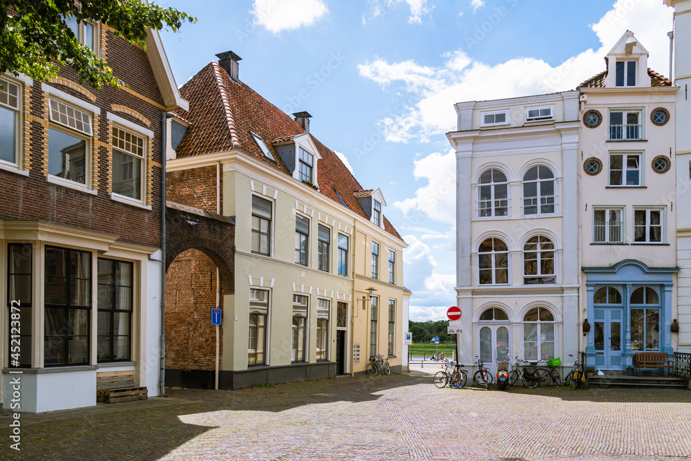 Square overlooking the river IJssel in the city center of the medieval city of Deventer, Netherlands.