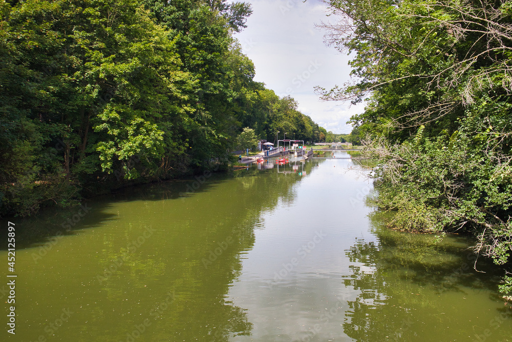 Schleuse in Leipzig Connewitz - wichtiger Teil des Leipziger Neuseenlands Schleuse in Leipzig Connewitz - wichtiger Teil des Leipziger Neuseenlands