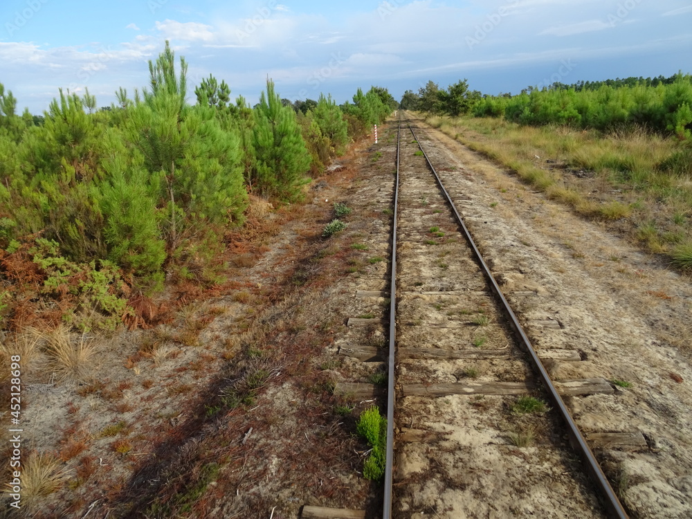 Fototapeta premium straight railway tracks west france