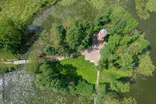 Manor: tower-pavilion of the early 19th century,
Vornyany photo