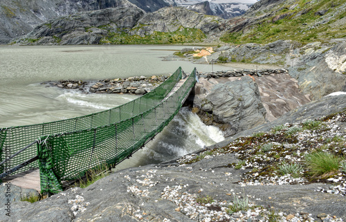 Hängebrücke, Margaritzenstausee, Brücke, Großglockner, Sandersee, Seil, Netz, Fangnetz, Sicherungsnetz, Steg, wackelig, abgespannt, Stahlseil, Seil, Haken, Ösen, Schraube, Wanderweg, Möll, Fluss, Fran photo