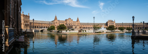 Travel in Sevilla: Plaza de España