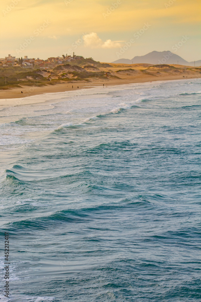 Obraz premium waves on the beach in Florianópolis, Santa Catarina, Brazil
