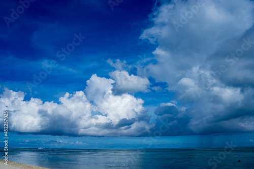 clouds over the sea © ryuichi niisaka