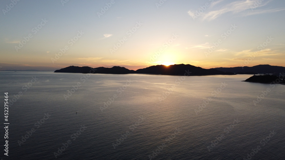 日本の海と瀬戸内海の夕陽！自然豊かな地球のヒカリの中SUP
