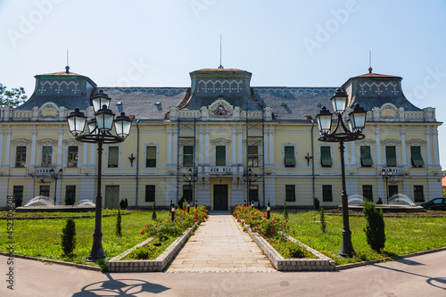 セルビア　ヴルシャツのビショップパレス　Palais épiscopal de Vršac photo