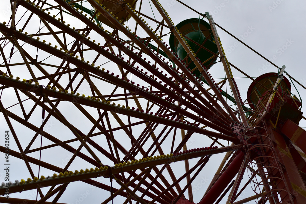 A close-up of the Ferris wheel and its details awaiting the first customers.