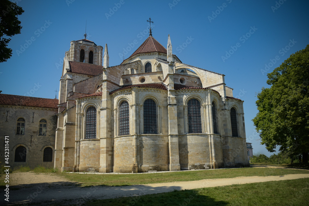 basilica sainte marie madeleine of vezelay in bourgogne