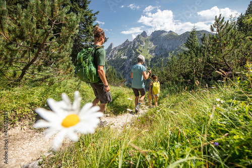 Wanderer in den Ammergauer Alpen photo