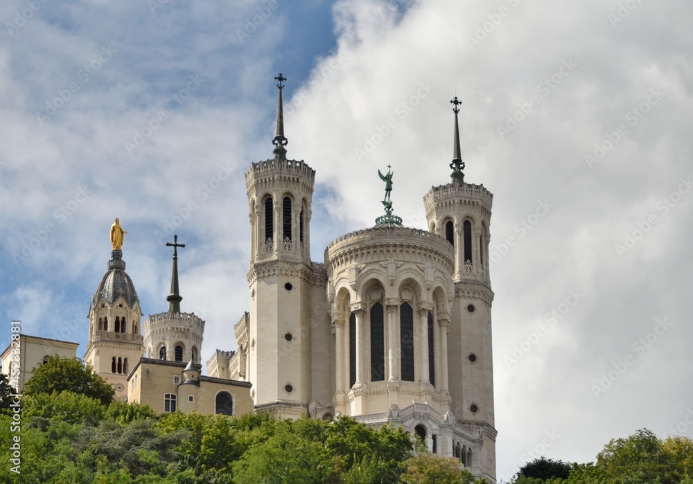 Basilique Notre-Dame de Fourvière (Lyon) Basilique Notre-Dame de Fourvière (Lyon)