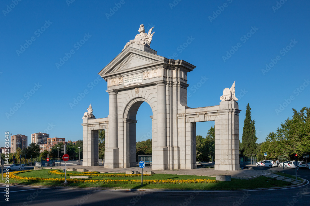 Puerta de Segovia, a Neo-classical monument in Madrid, it is one of the modern post-Roman triumphal arch built in Europe and  similar to the monuments Arc de Triomphe in Paris