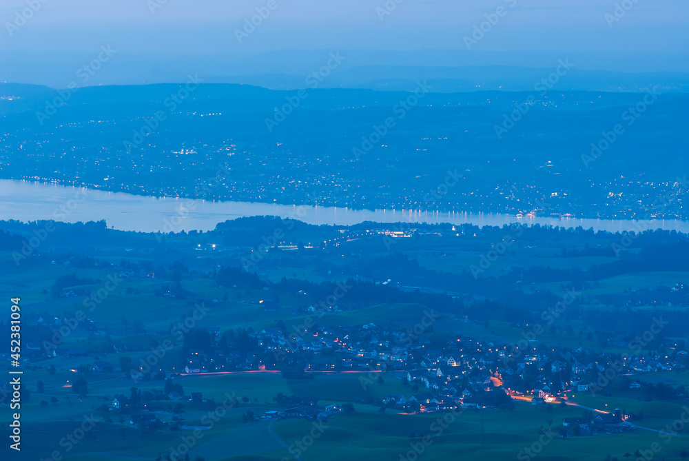 Panoramic view of Zurich lake